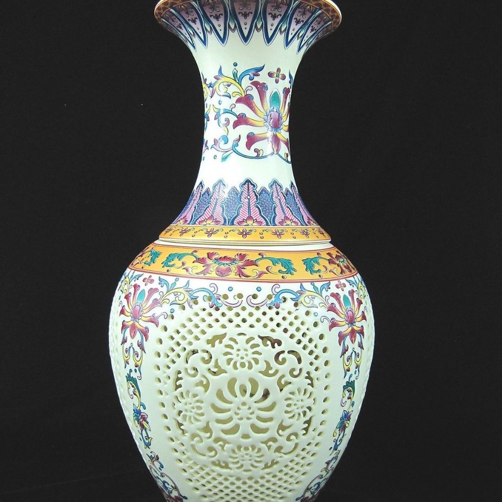Chinese reticulated 2pc Porcelain Vase Vintage blue white floral bird